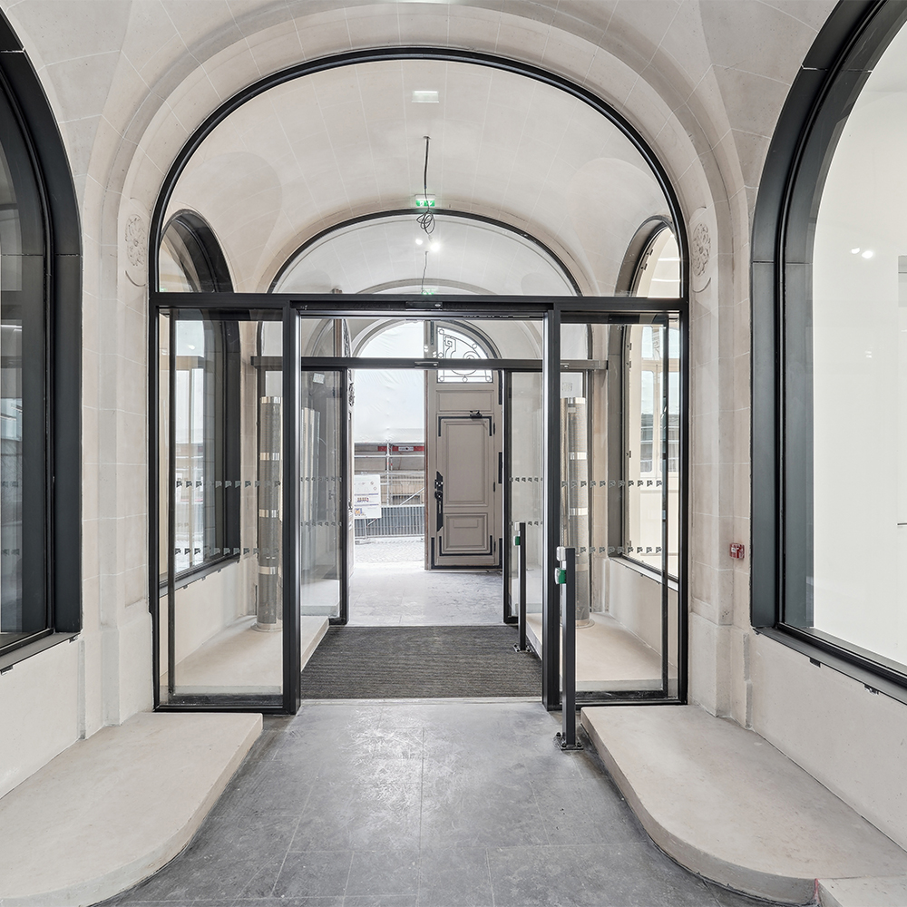 61 rue Galilée Vernet - 21/23 rue Vernet | Paris 8 : hall d'entrée